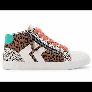 NEW Dolce Vita Zelo leopard multi high top. 6.5